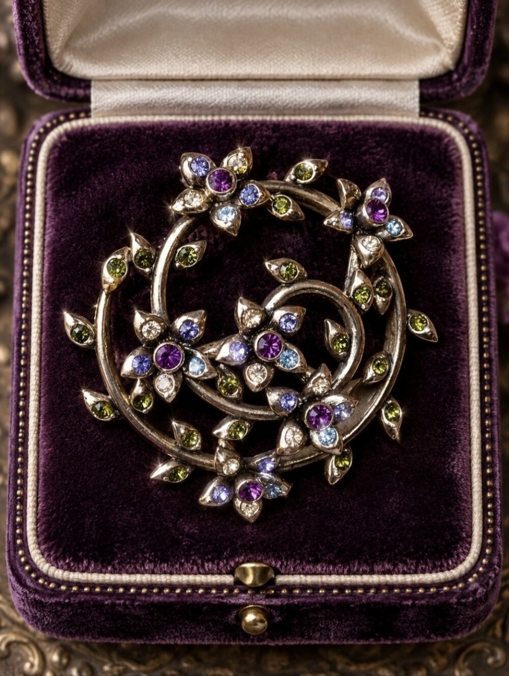 Monet Delicate Multi Color Crystal Rhinestone Vintage Dome Circle Pin Brooch EUC
